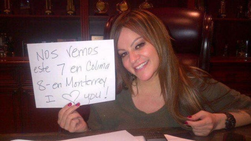 Jenni Rivera 4