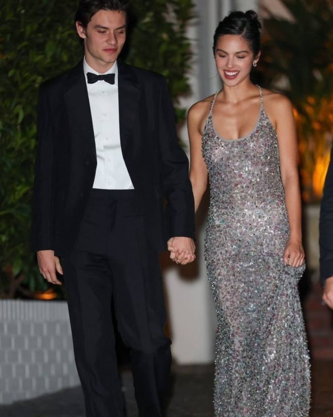 Olivia y Louis Partridge 4