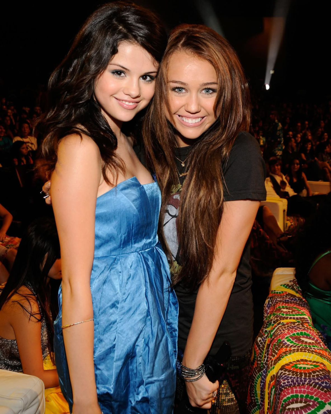 Miley y Selena 2