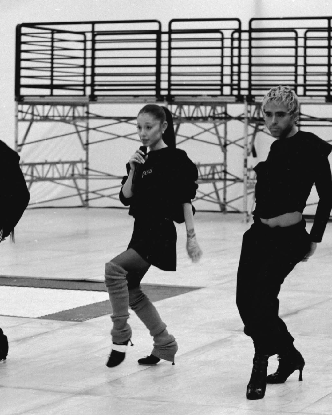 Ariana Grande 4
